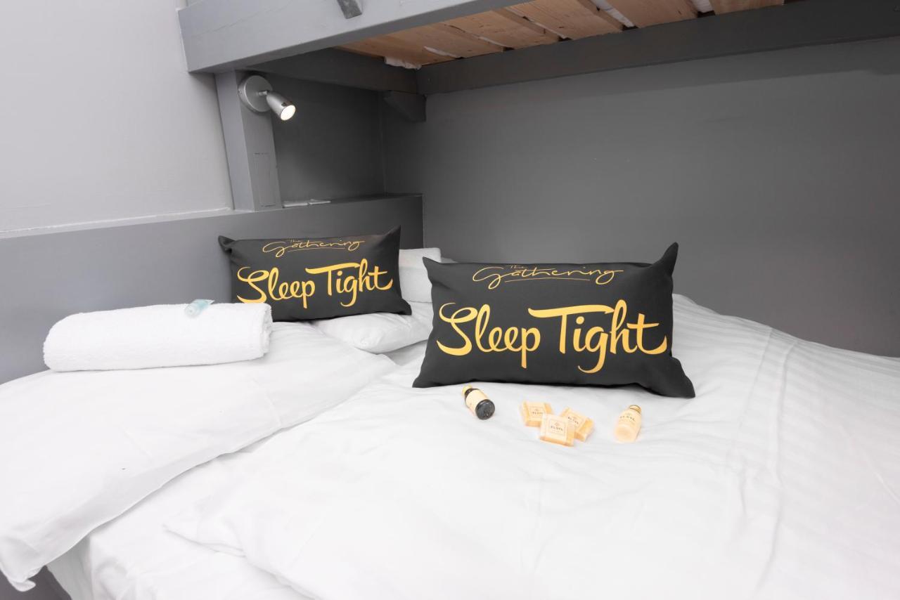Wrexham Central Stay Apartment Seven Buitenkant foto